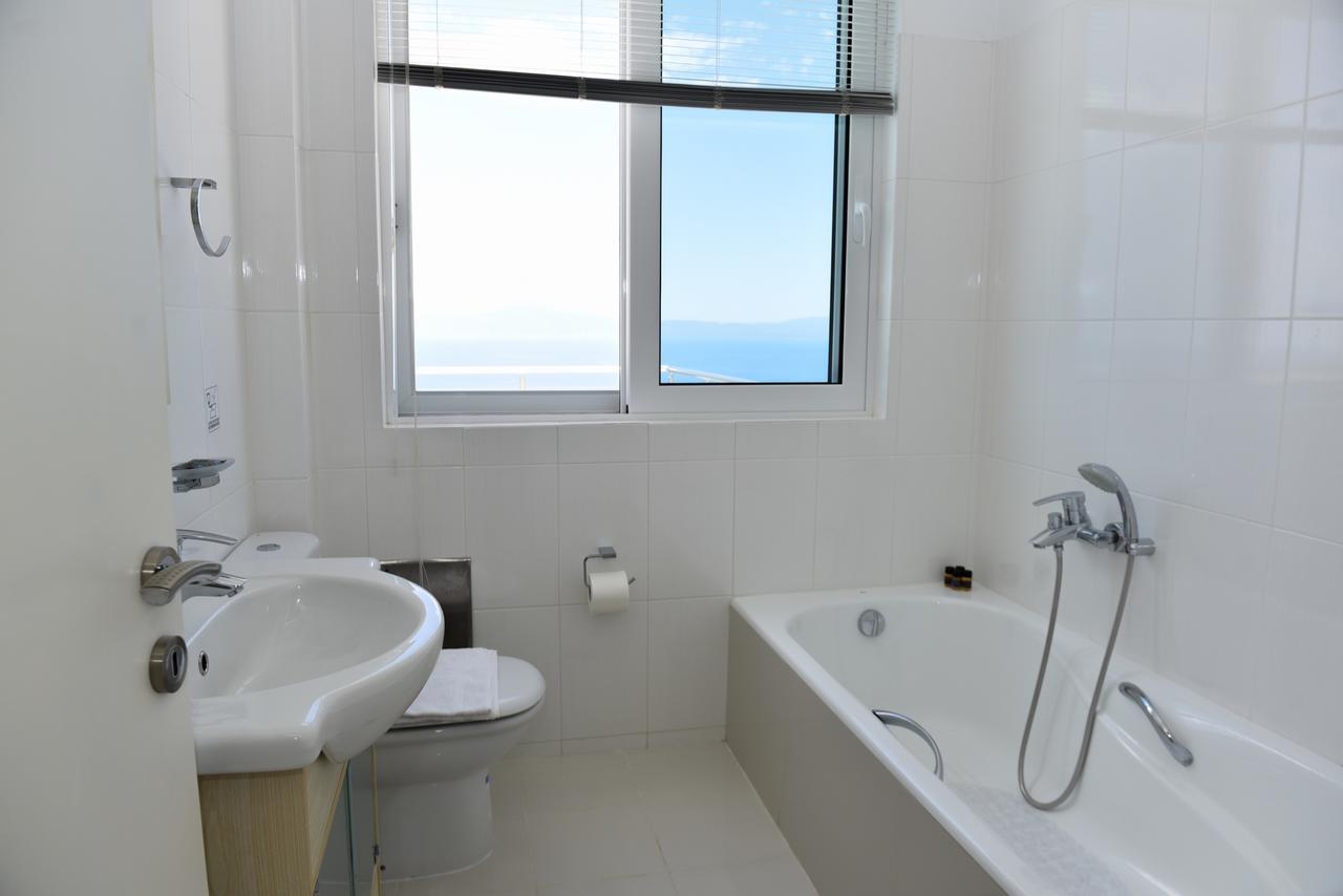 Verga Villas Resort Kalamata Exteriör bild